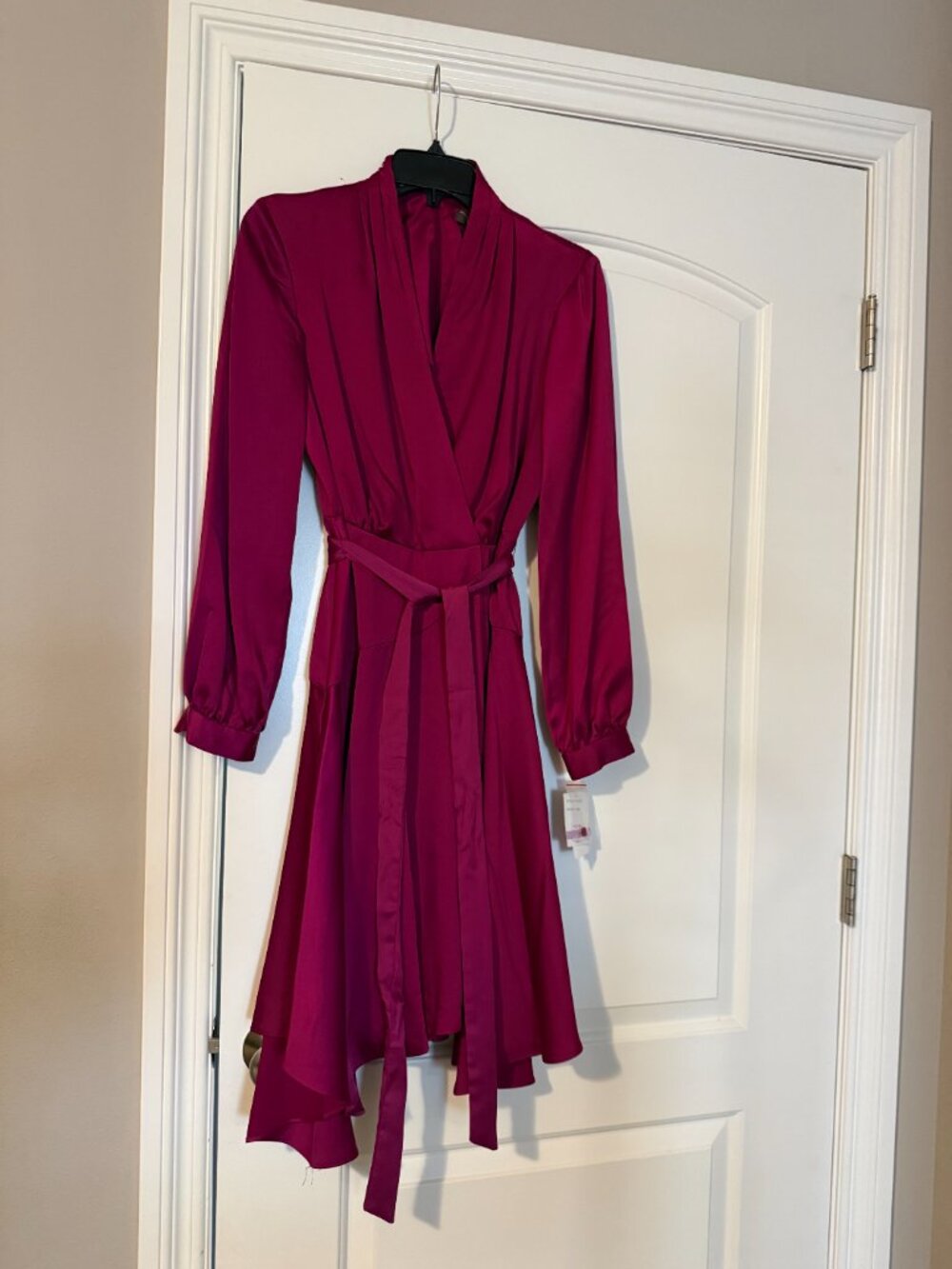 NWT Melonie T Satin Long Sleeve High Low Dress Magenta
